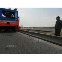 路緣石滑模機滿足工程要求質(zhì)量好